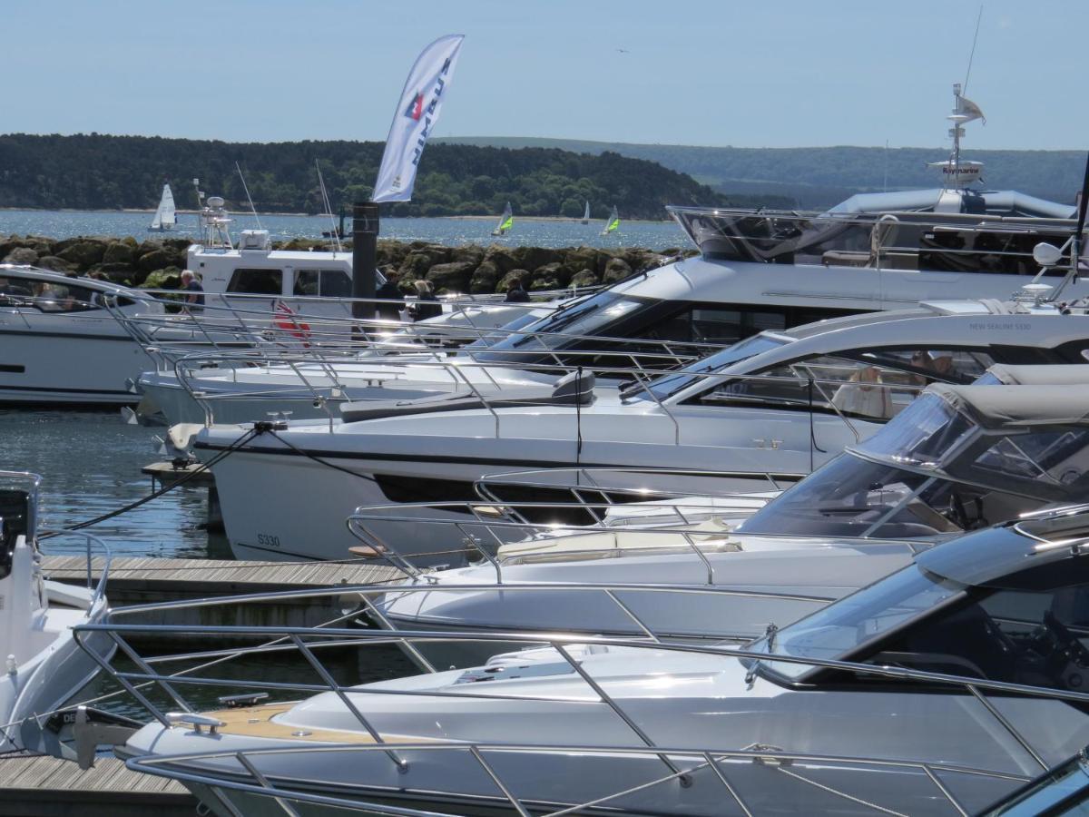 Custom House Poole - Hawkhurst Chamber Villa Luaran gambar